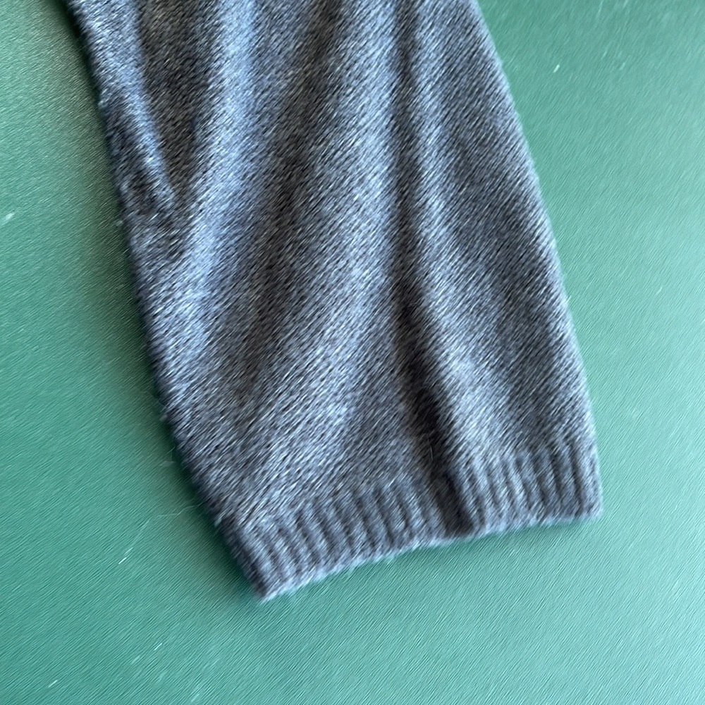 Woman’s dress - Picture 2 of 6